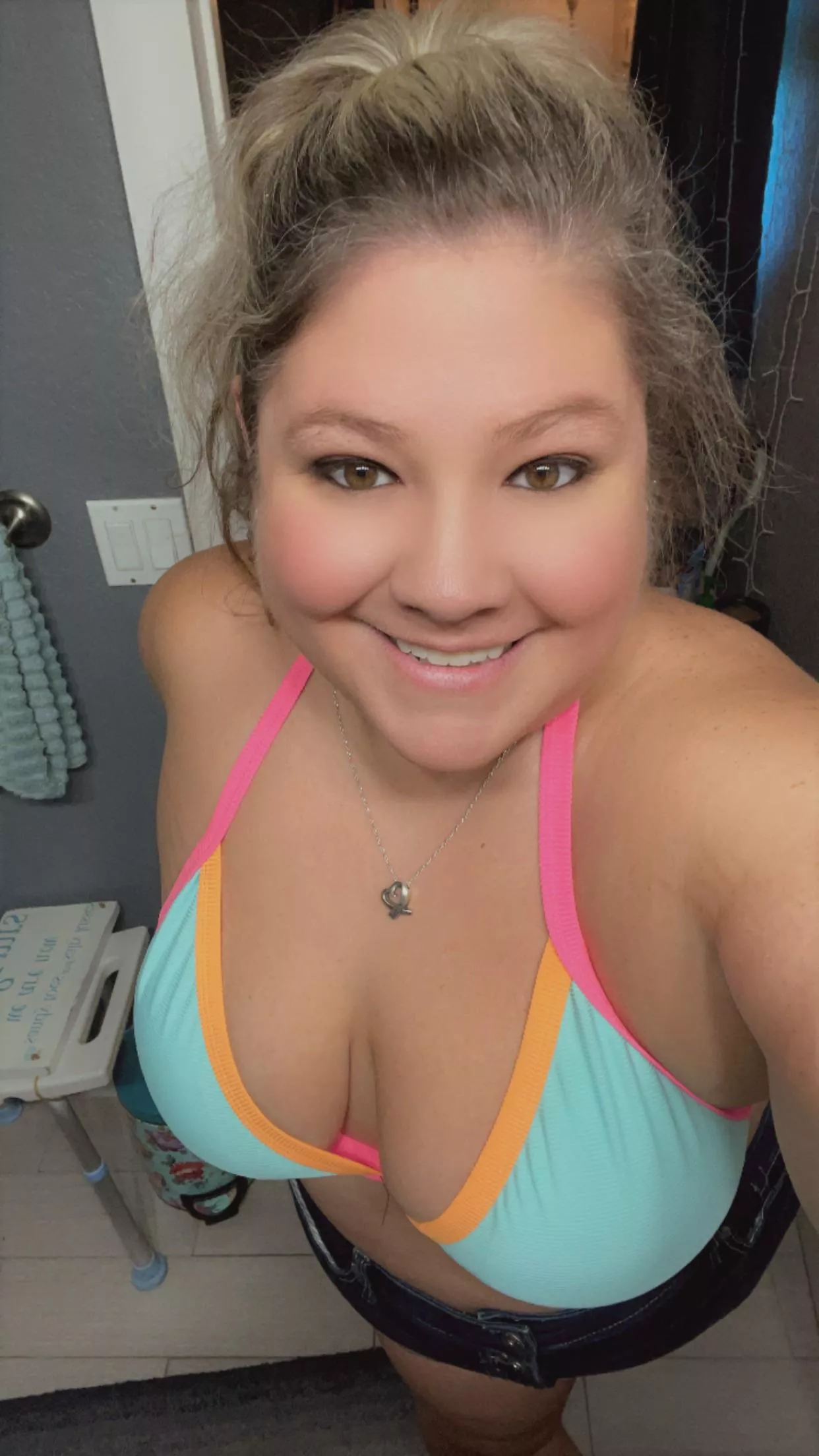 New bikini, I’m in love 😍…should see what the back looks like 😉🍑