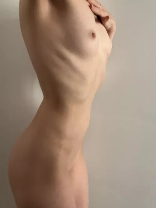 Pls rate my smol petite boobies 🙈