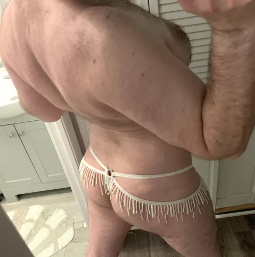 Wanna touch my pearls?