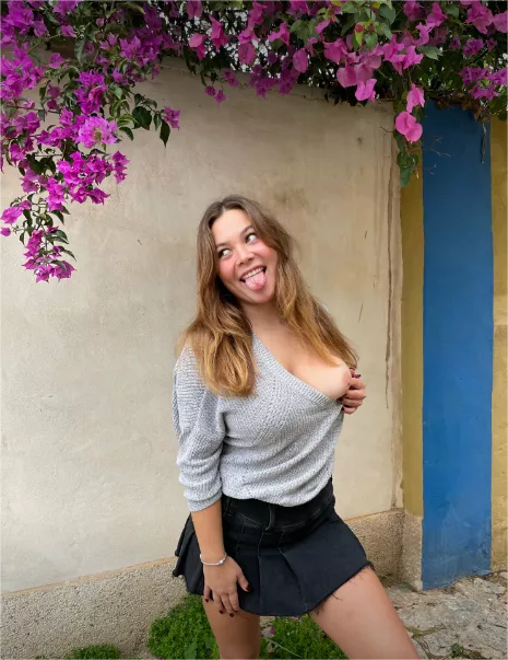 Being silly sometimes make me look sexier