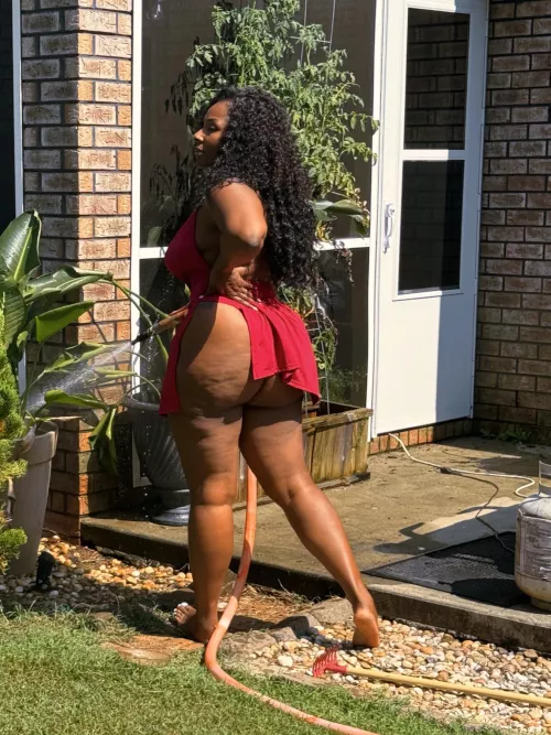 Country girls do it better. 