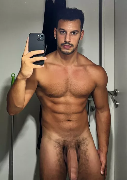 Describe my dick with one word 