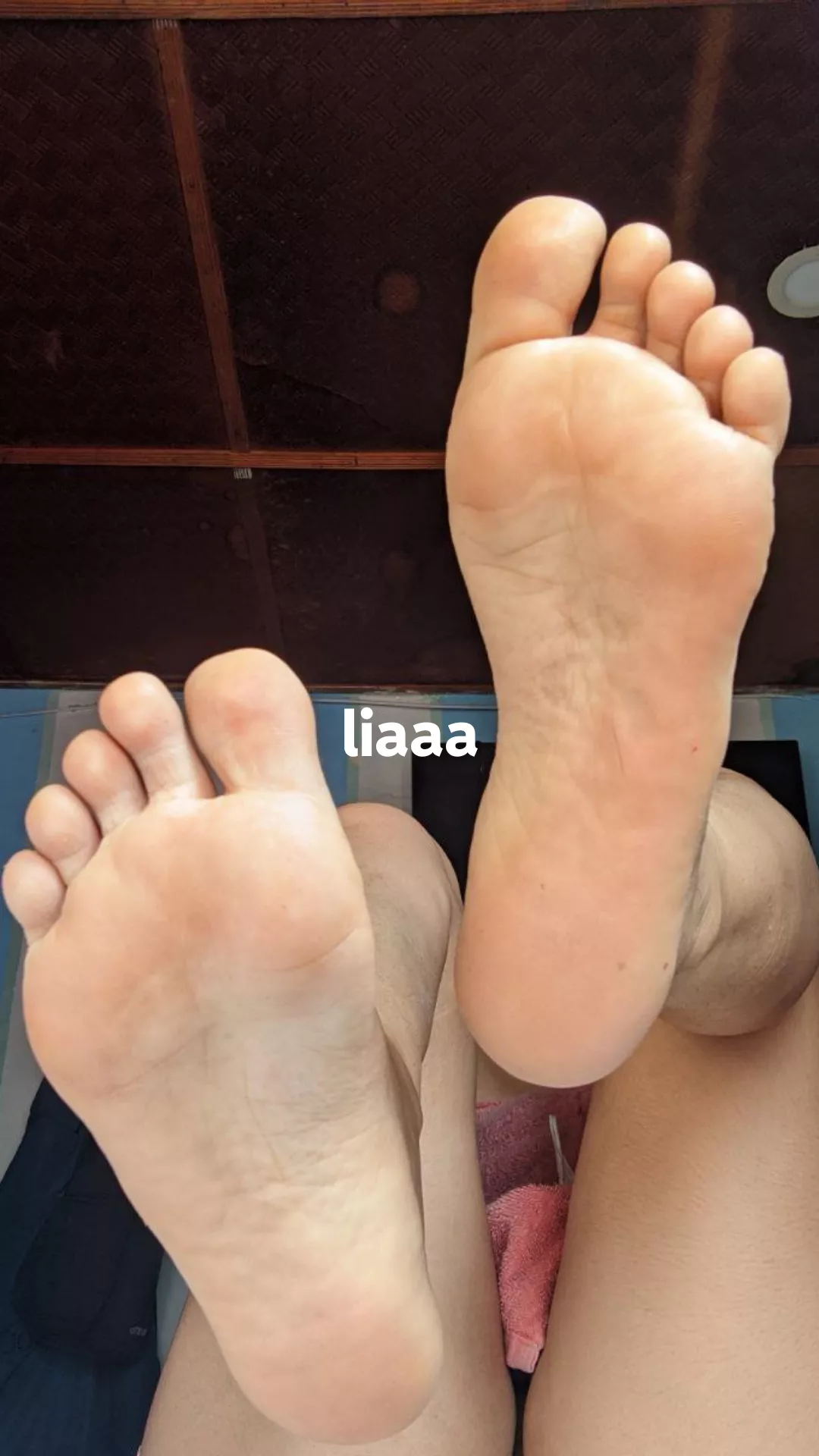 Imagine waking up and the first thing you see is my big, cute soles 