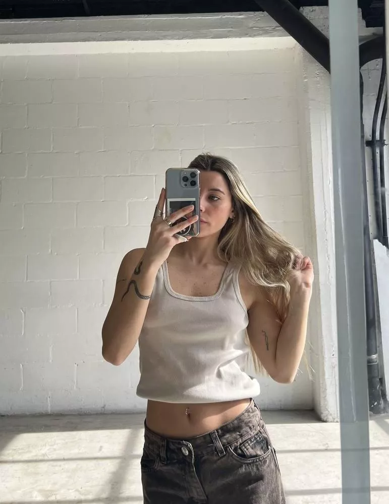 Not wearing a bra in this photoshoot