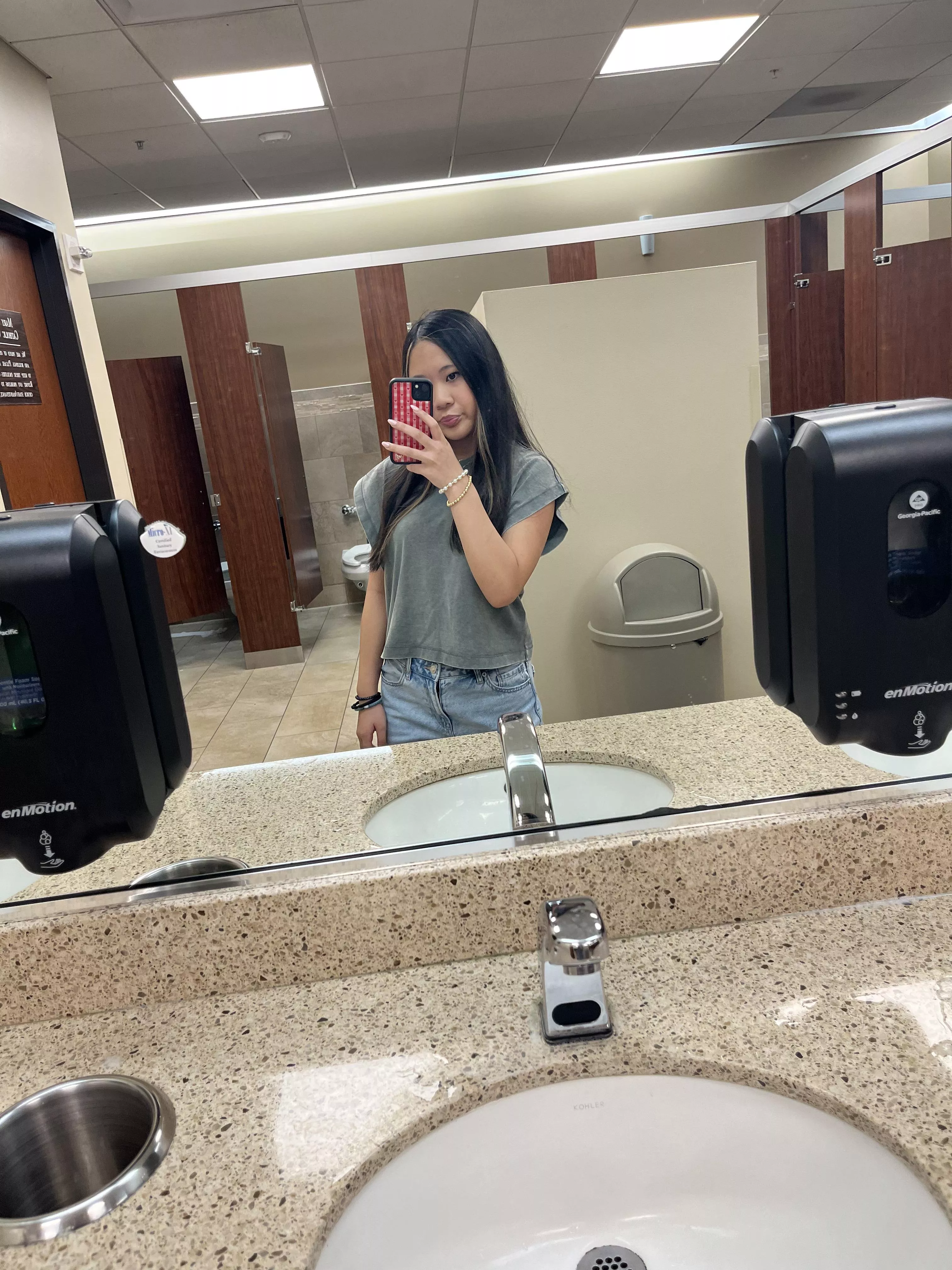 catching my best side 😊