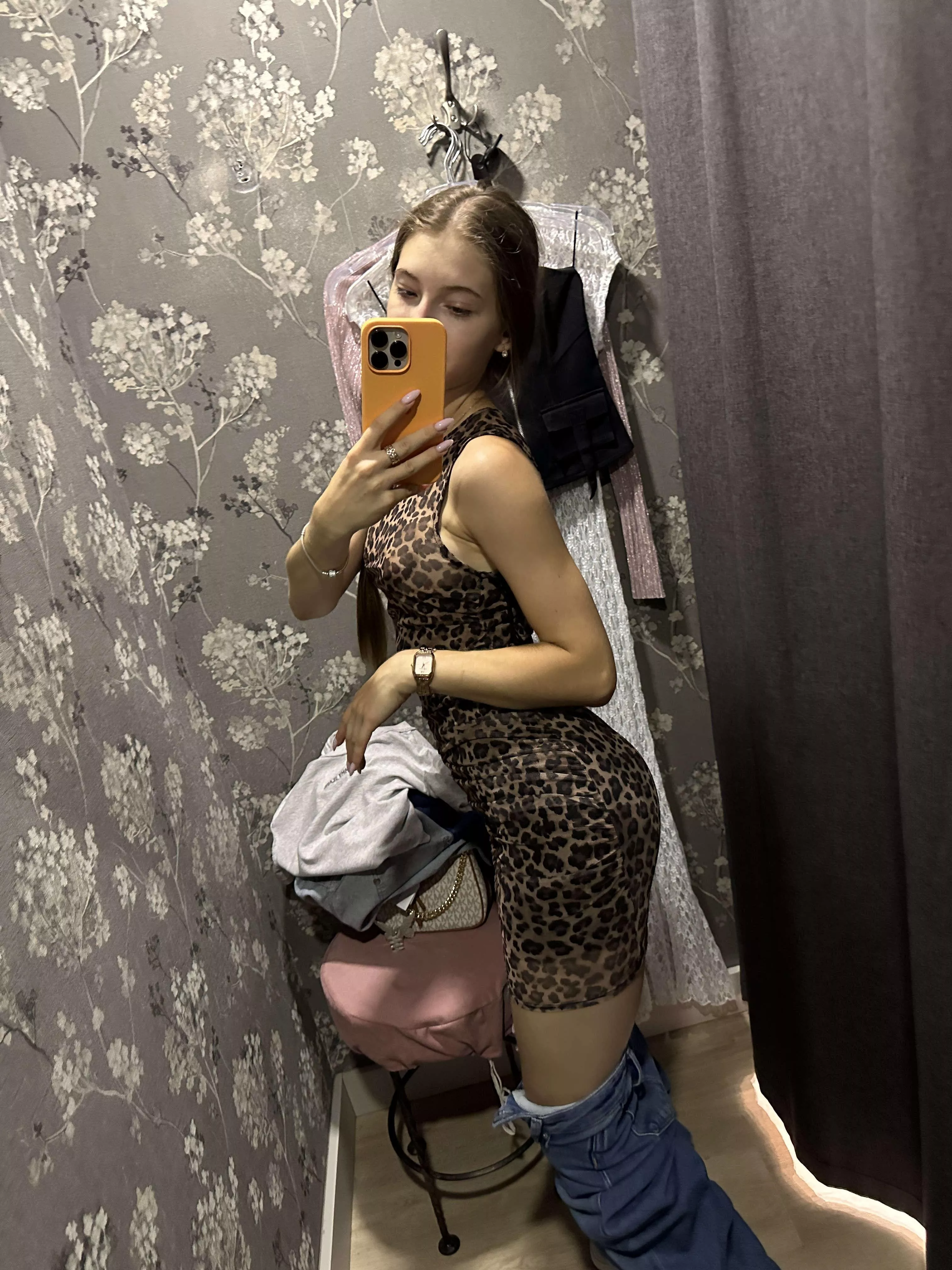 Changing rooms are really good places to take selfies