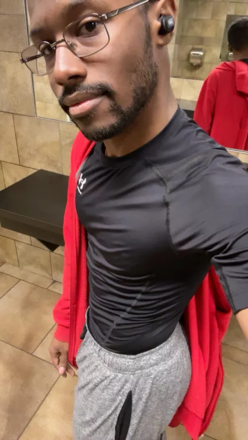 Could definitely use a workout partner π