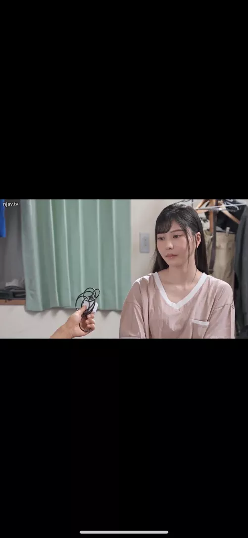 Does anyone know this actress?