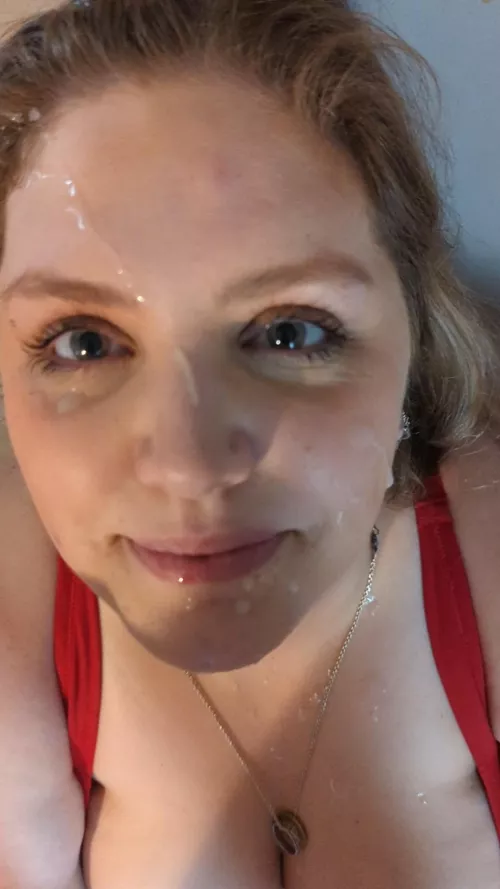 First date went well. My husband loved my selfie after telling him I was spending the night ❤️