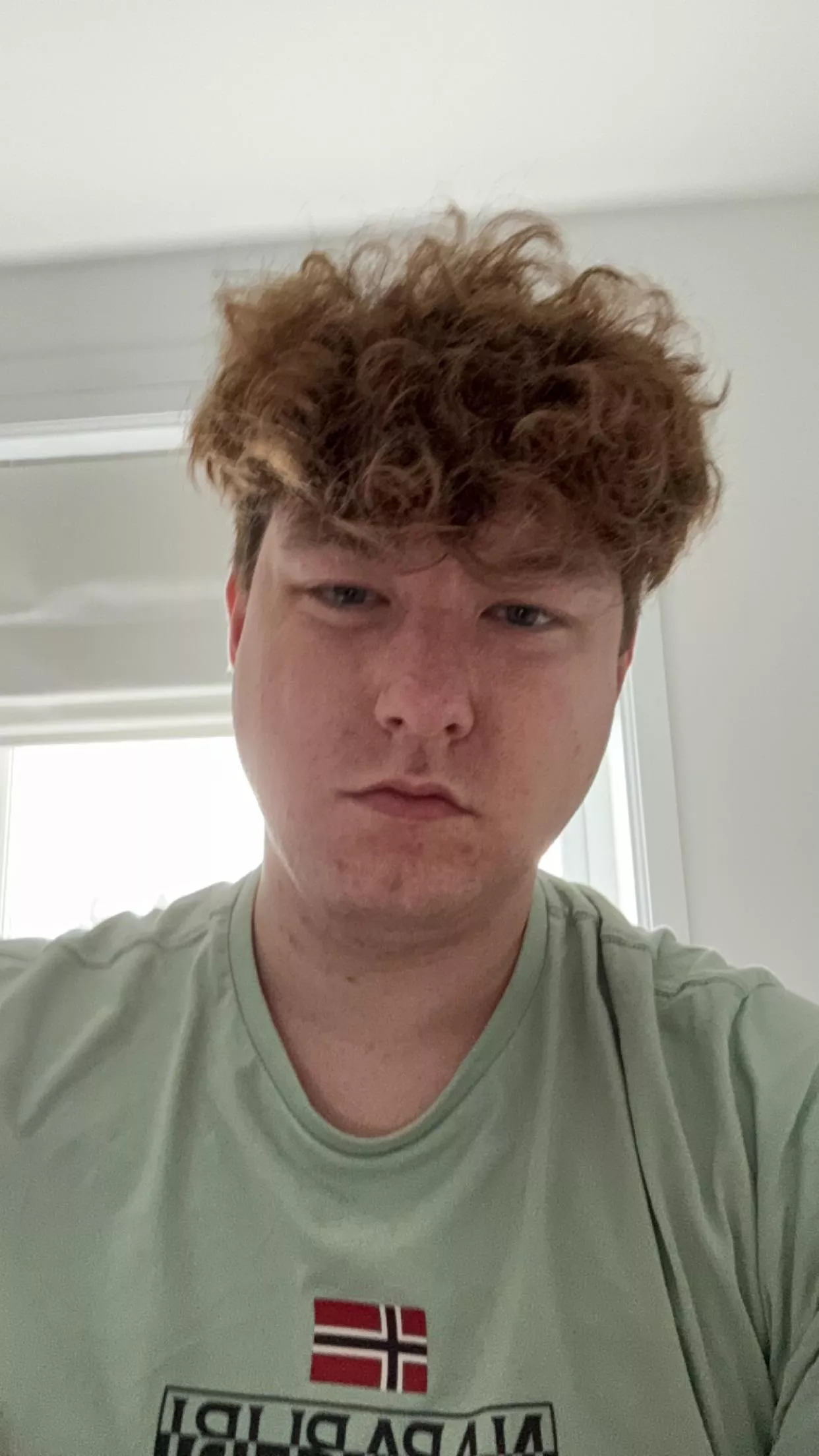 Flying to Barcelona with the PMDG 737 on MSFS. What games are you playing?