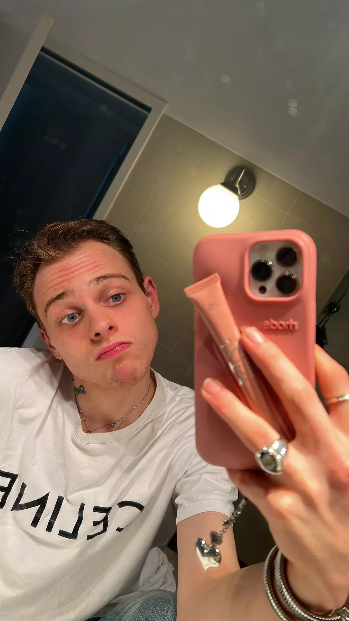 Got a job offer and two new interviews 🧸✨💋