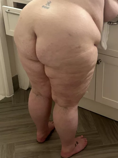 I could really murder some waffles right about now 🐷🥵😈