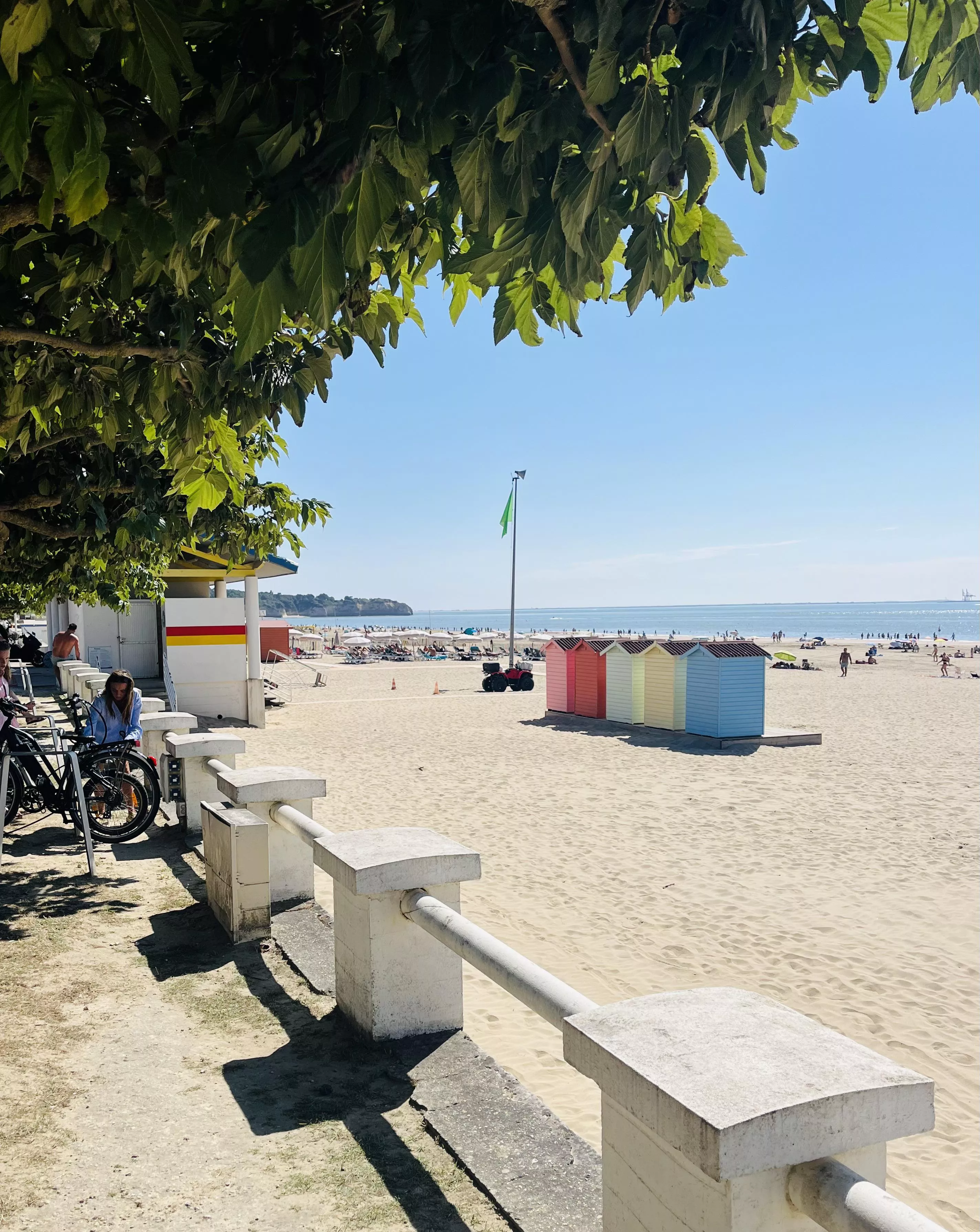 La Plage (western France) 🇫🇷