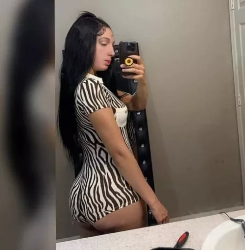 Should I send this to my straight best friend? I'm DL