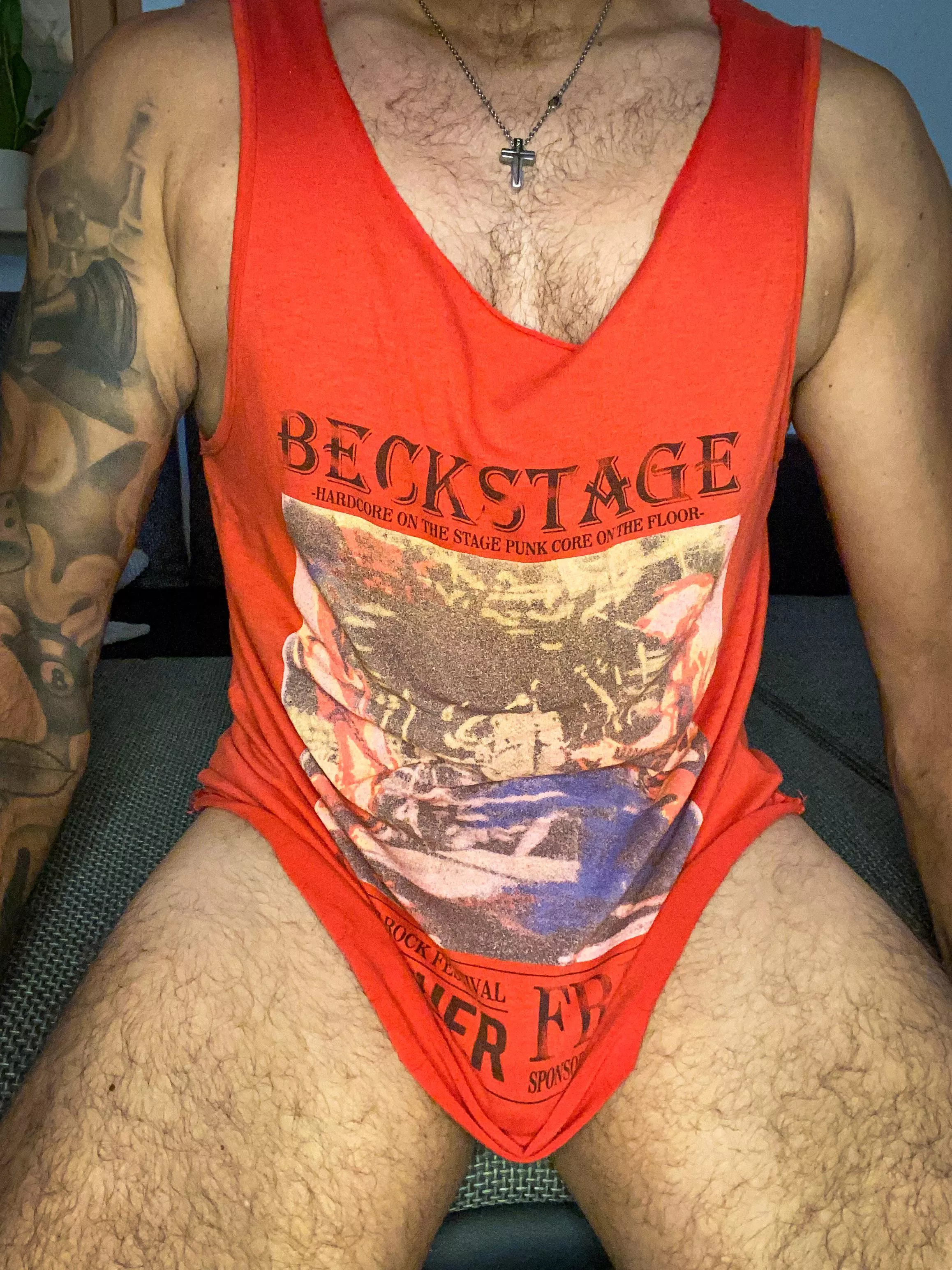 what is sexier - hairy chest or thighs?