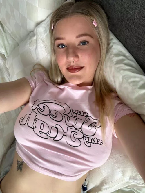 about to start a petition and officially declare crop top season