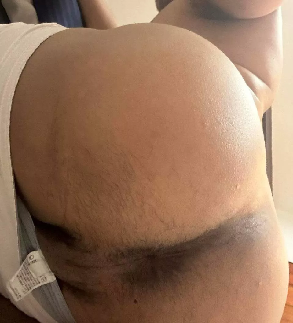 Big Bouncy Asian Ass