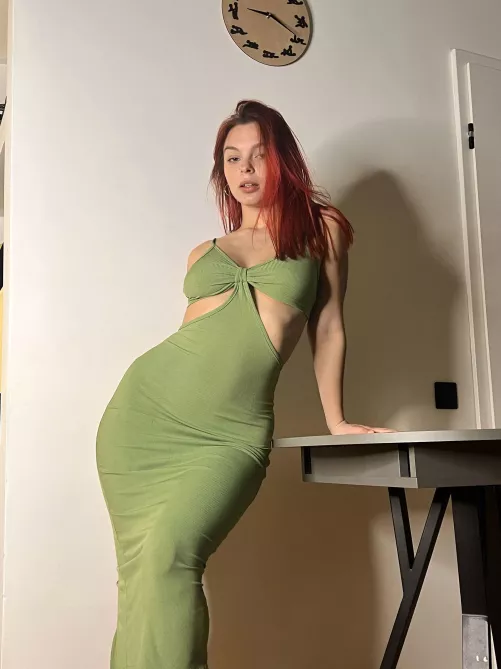 Do you like the way this tight dress looks on me?