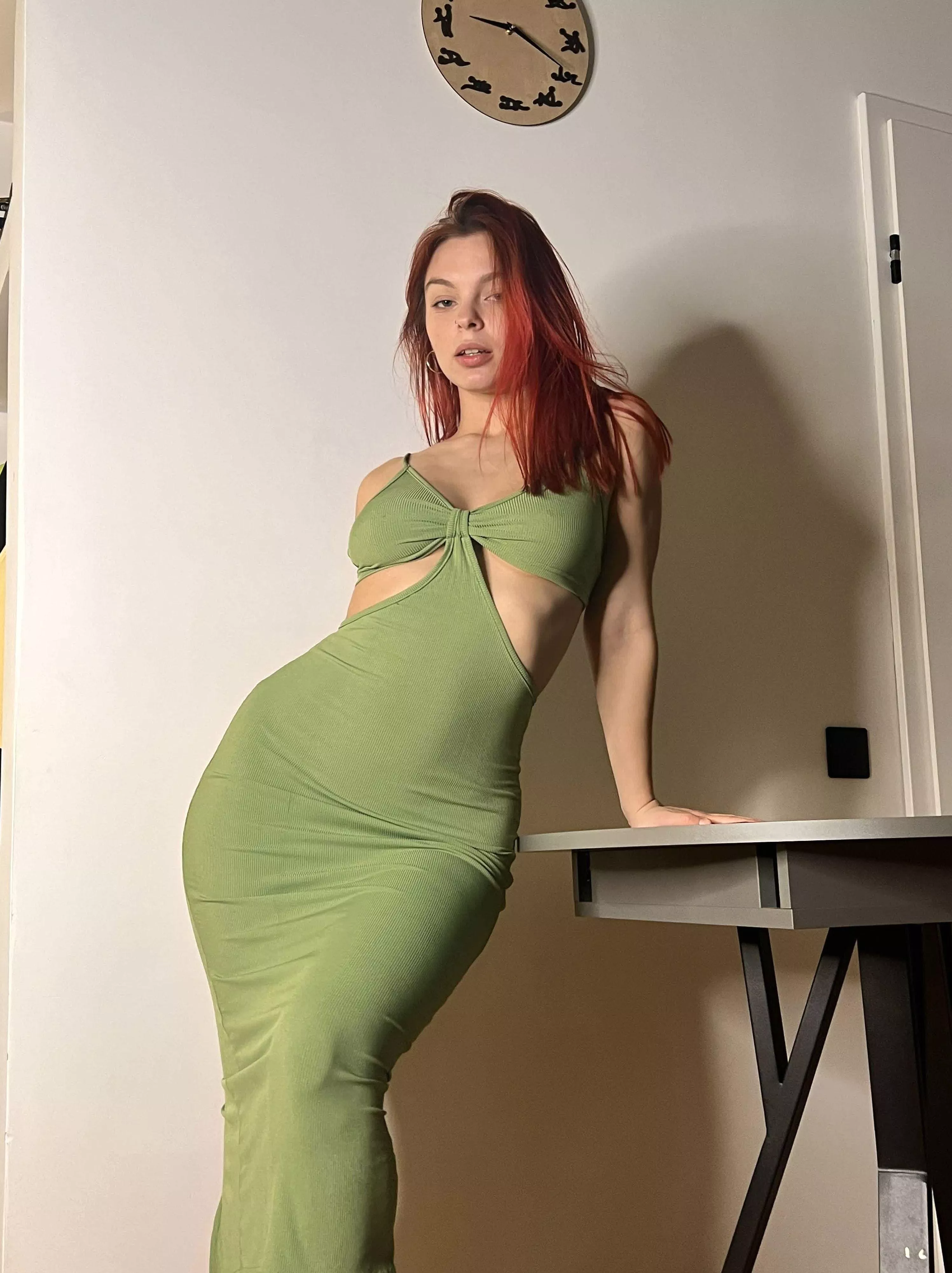 Do you like the way this tight dress looks on me?