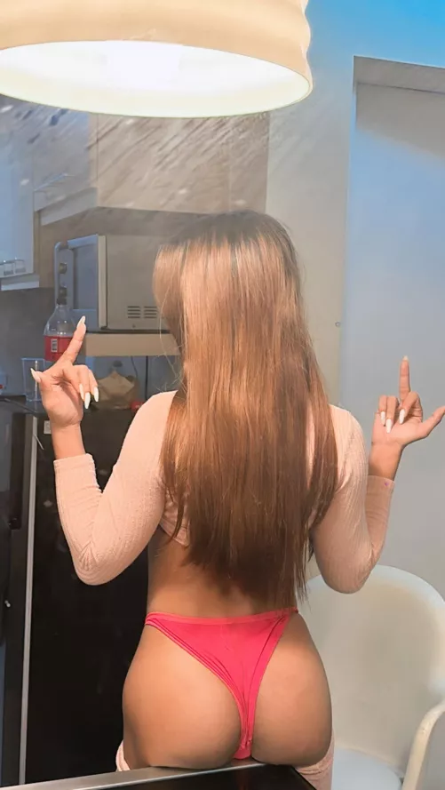 Fuck me in my room while rainy?🥵🍑💦 (f)