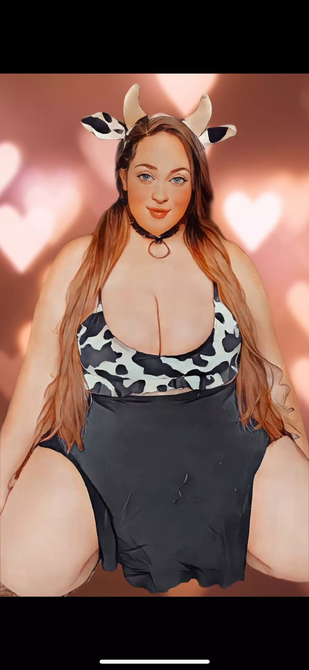 I can’t decide if this is cute with a background or if I should do black 😫 trying to make a shirt 😅