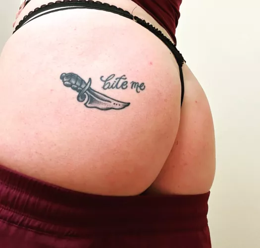 Is there somewhere I can sit this 