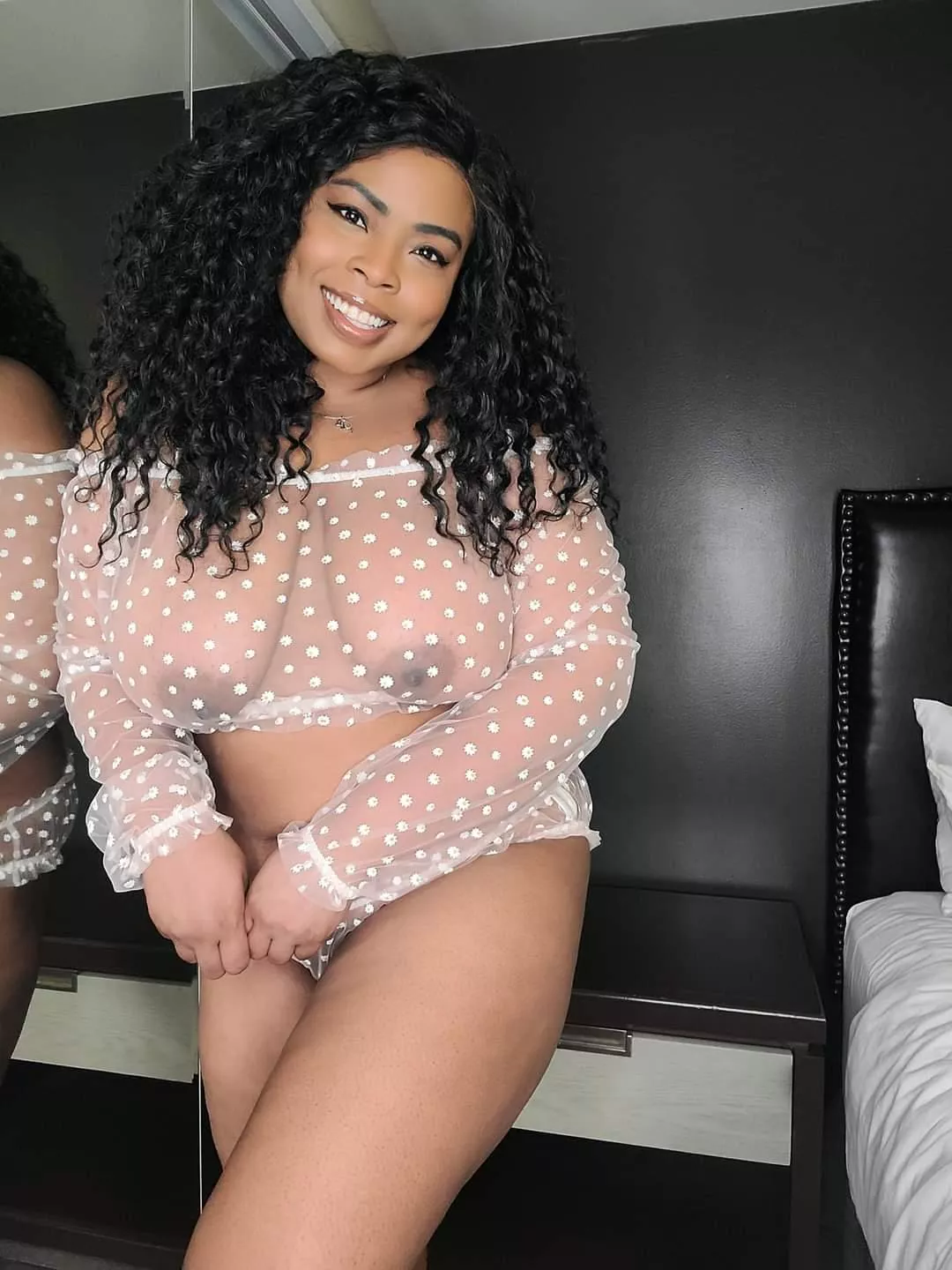 Just a cute ass black girl :]