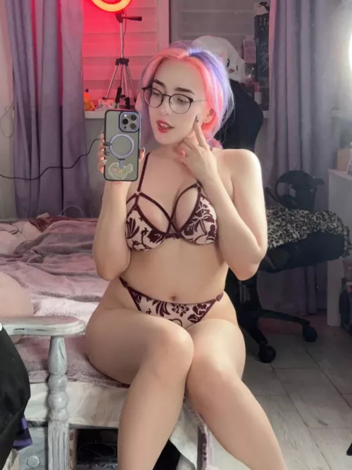 
no witty caption, just boobs hehe