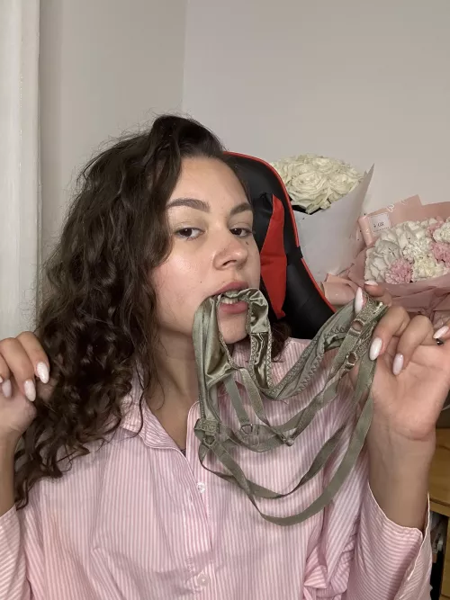 Strangle me and use me 