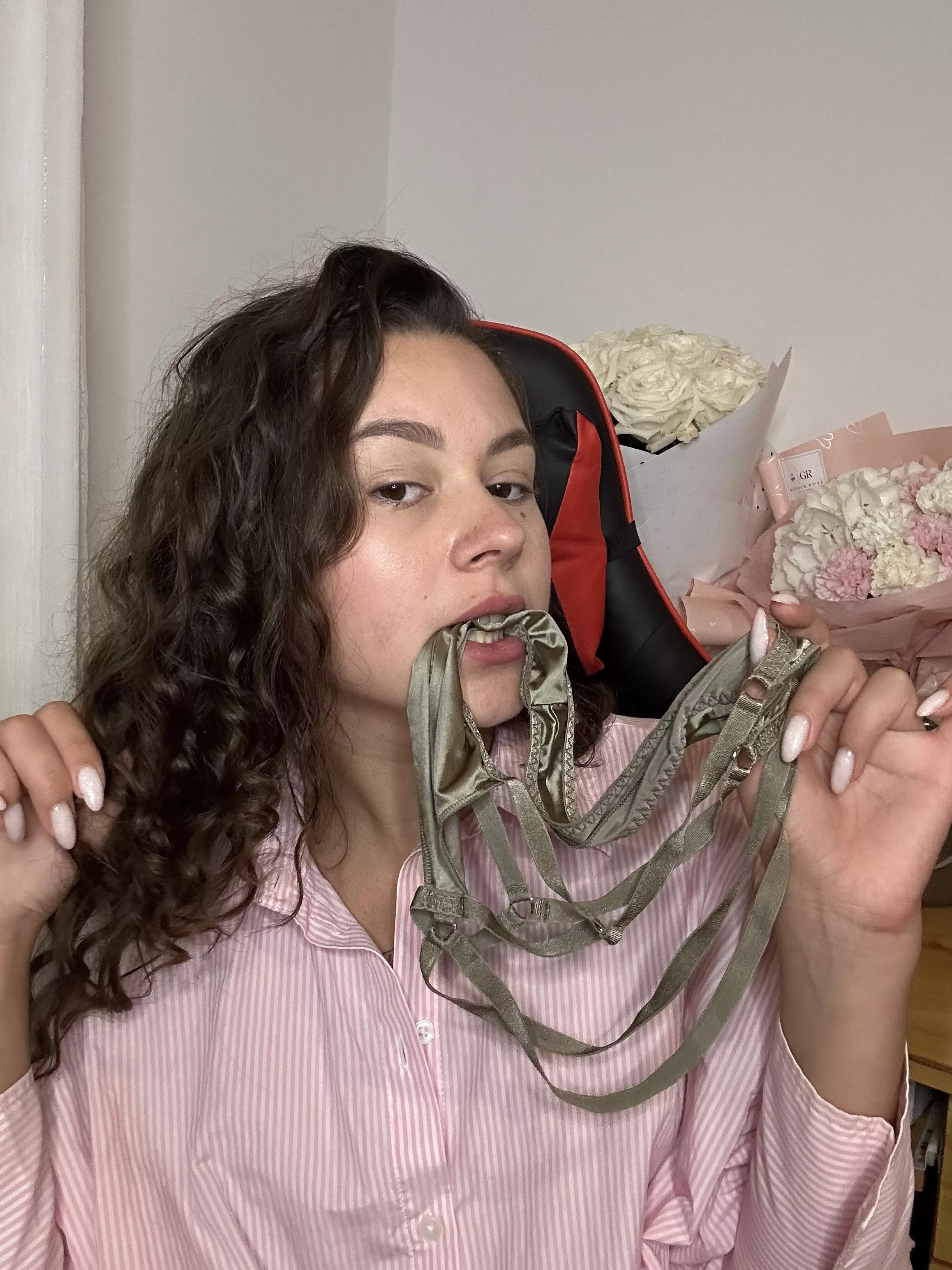 Strangle me and use me 