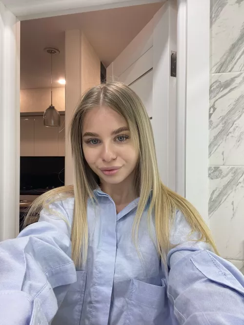 The perfect blend of blue and blonde