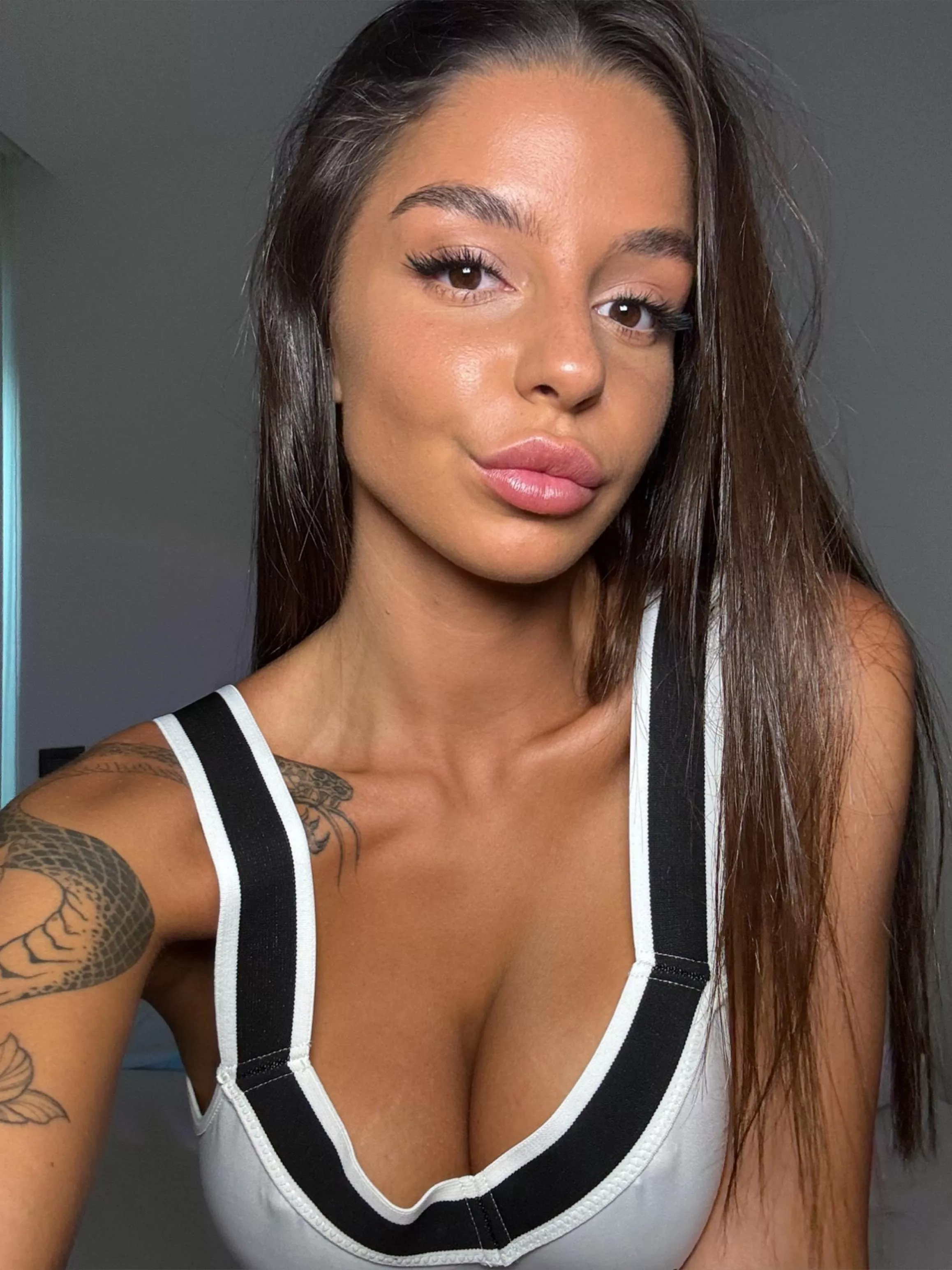 your girl's sweet lips