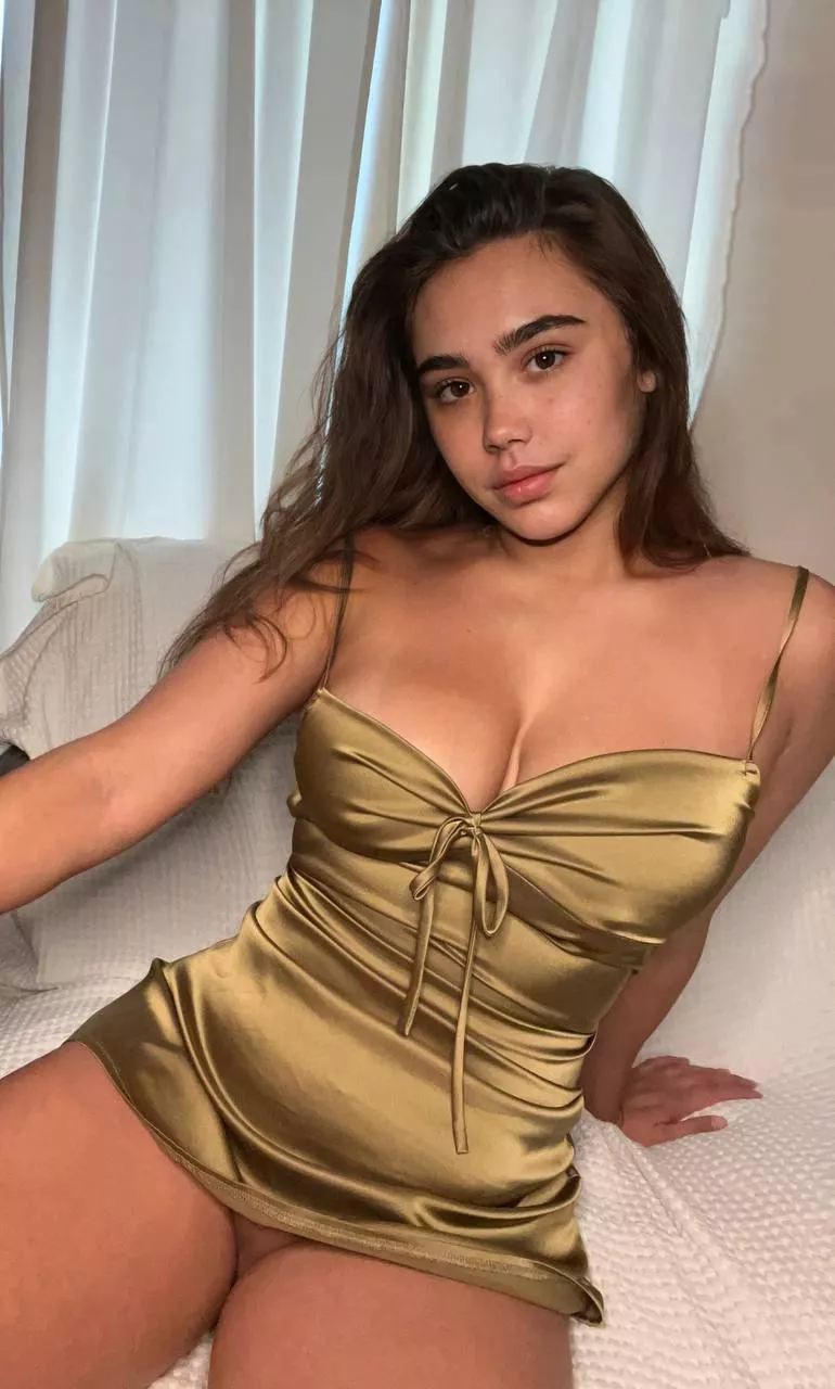 All Filipina natural ! Bonus points if you love nanny!