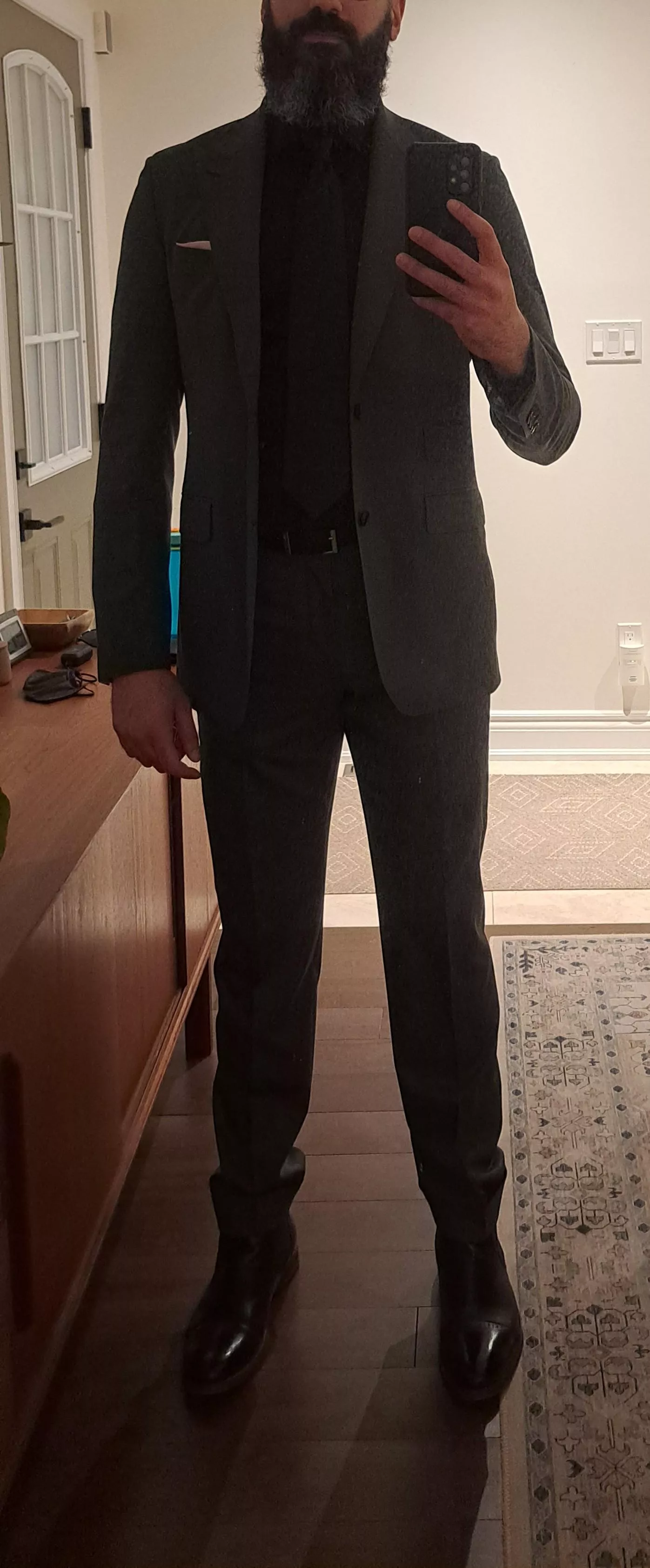 Do you like a well dressed daddy? 