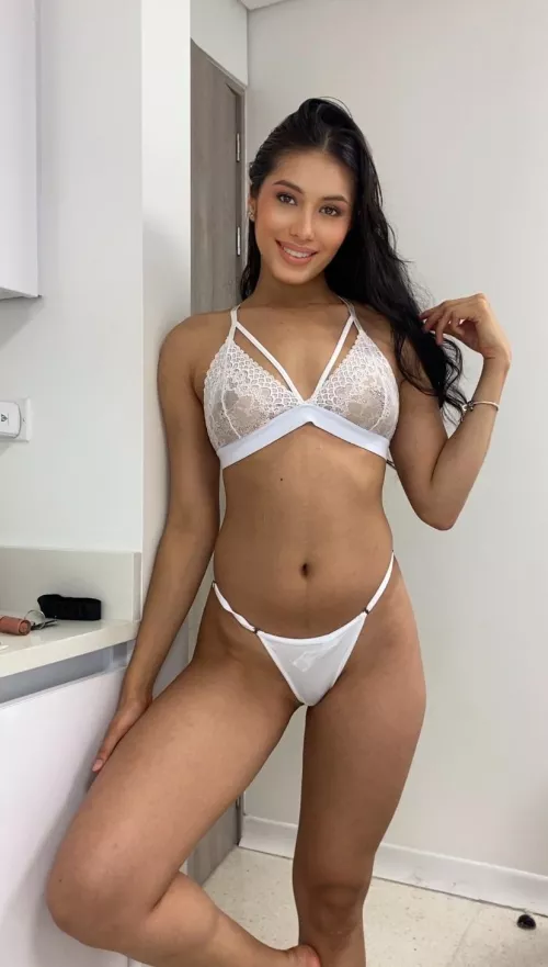 Eat me out for lunch [f]