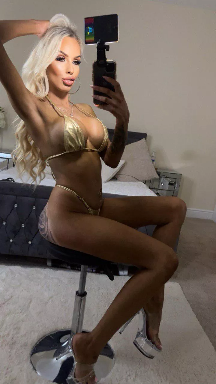 I know you can handle your bimbo in a gentle way.