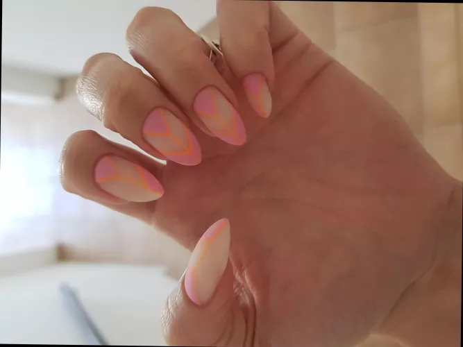 Imagine this hands jerking you off 