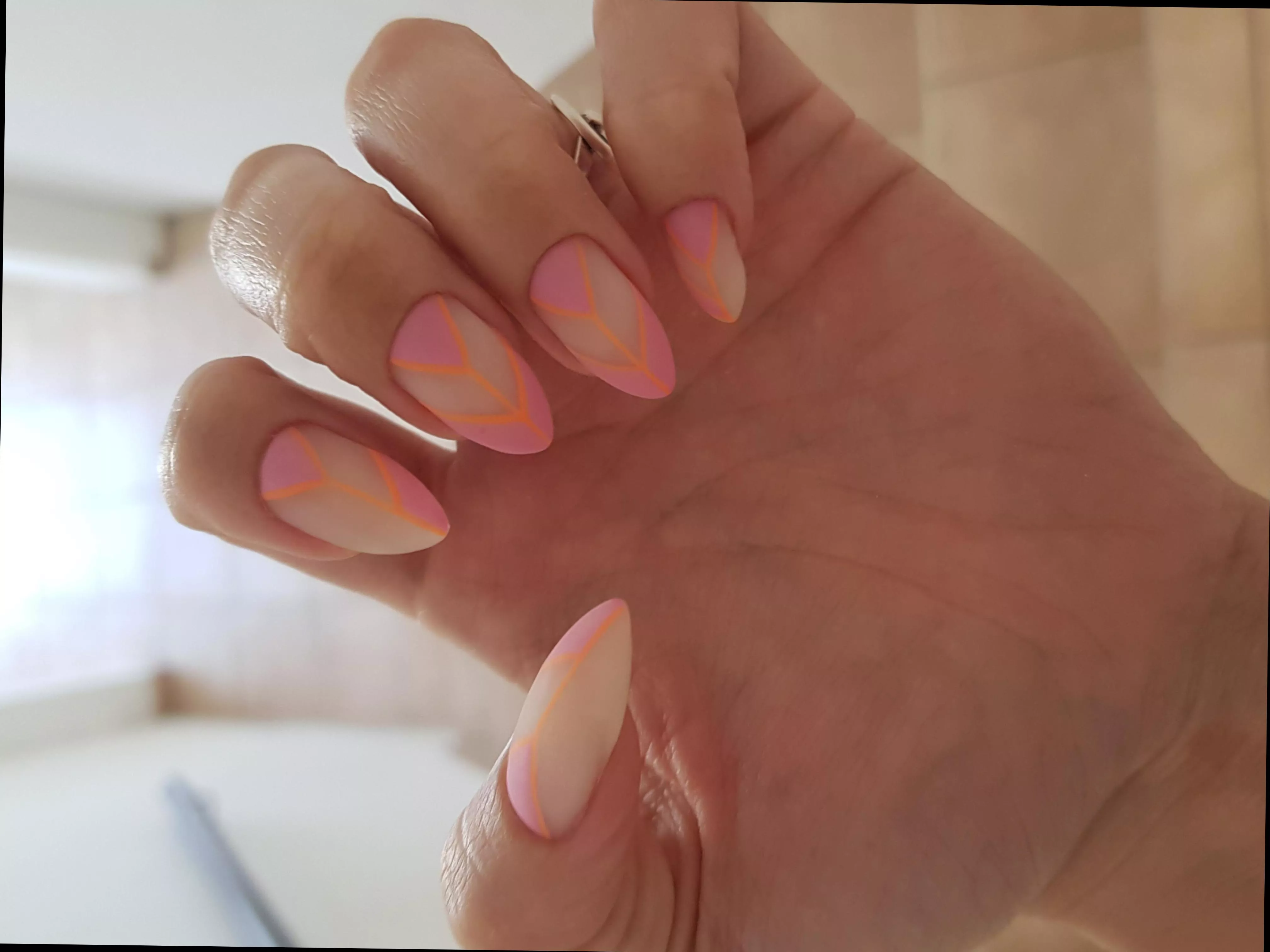 Imagine this hands jerking you off 