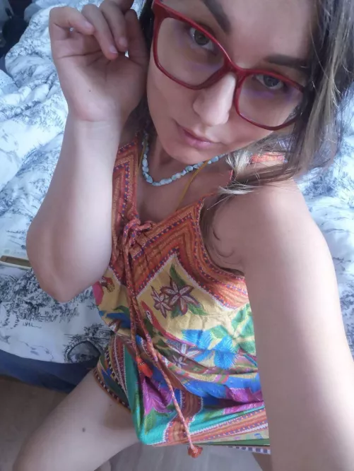 My eyes are up here, down there is just a small surprise I'll have for you after you worship me ;)