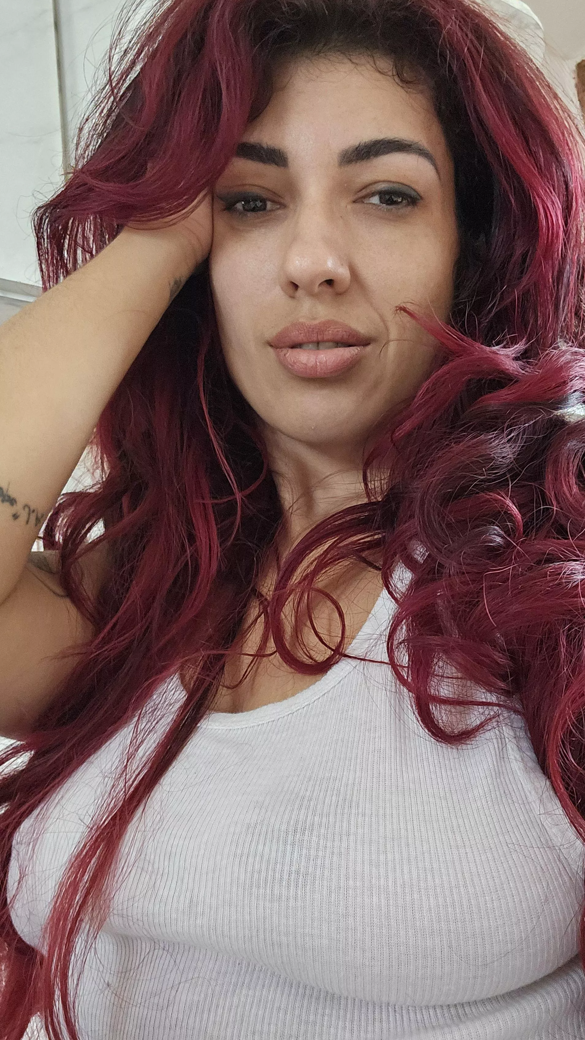 No filter, no makeup and absolutely no bra.