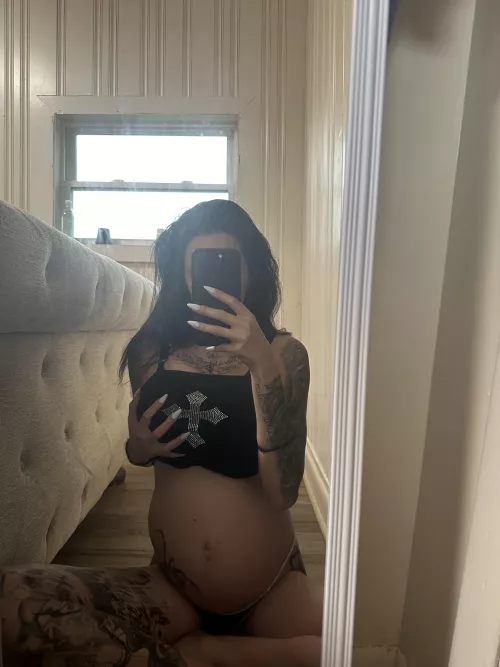 Photos for a pregnant woman