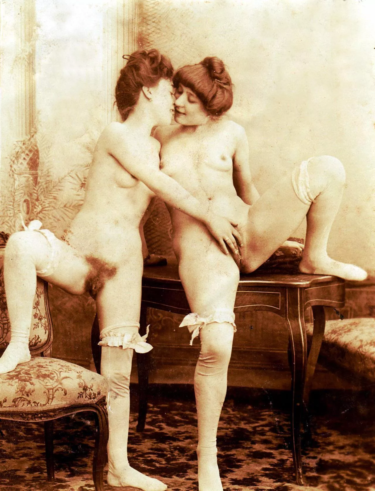 Sweet Spread Lesbian Girls c. 1910 