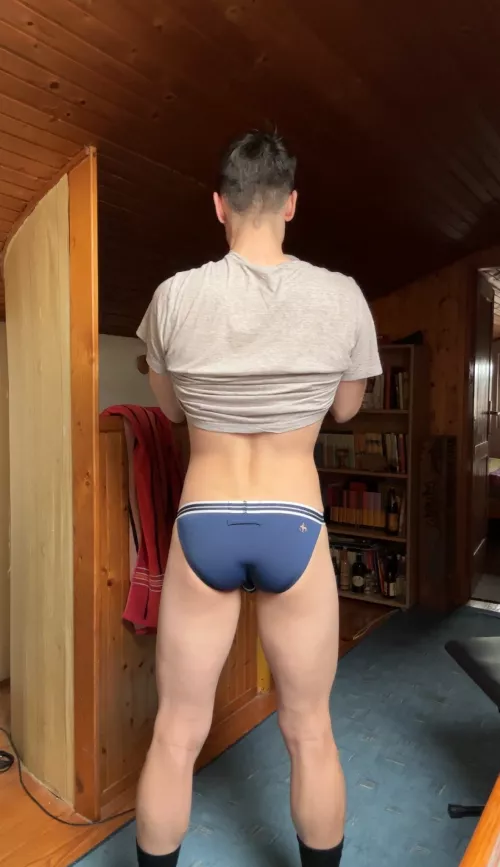What do you think about my ass in these undies?😋