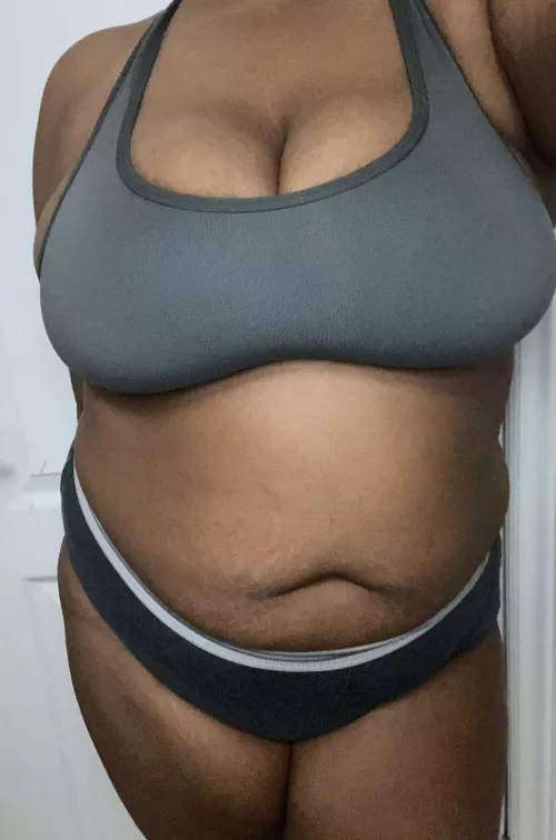 24F Paki looking for cock