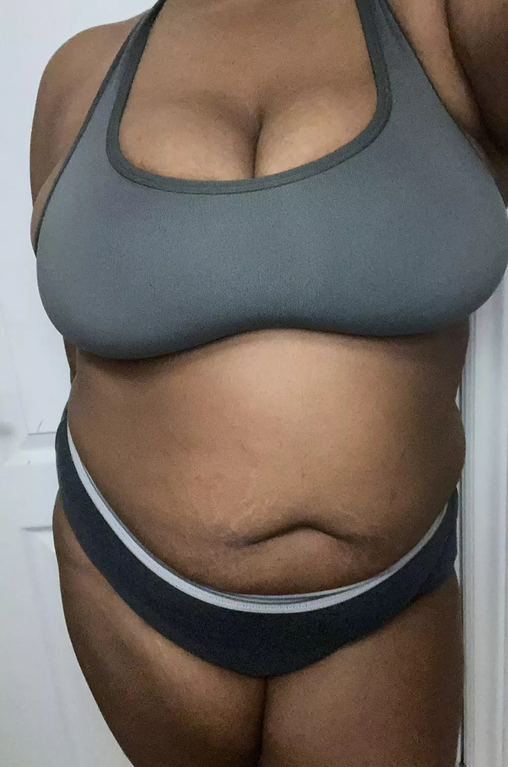 24F Paki looking for cock