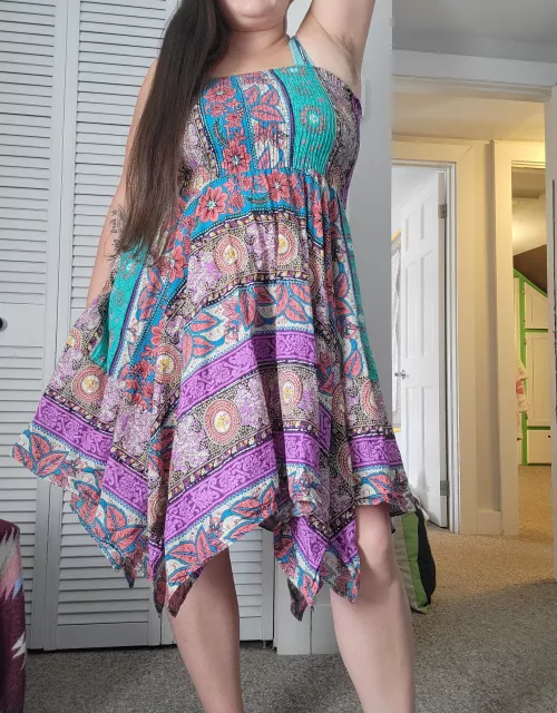 Airing out my pits on this hot day 