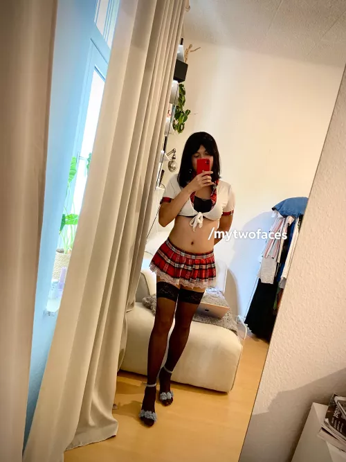 back to the start … put on my first ever outfit. i think it still looks good on me 😁