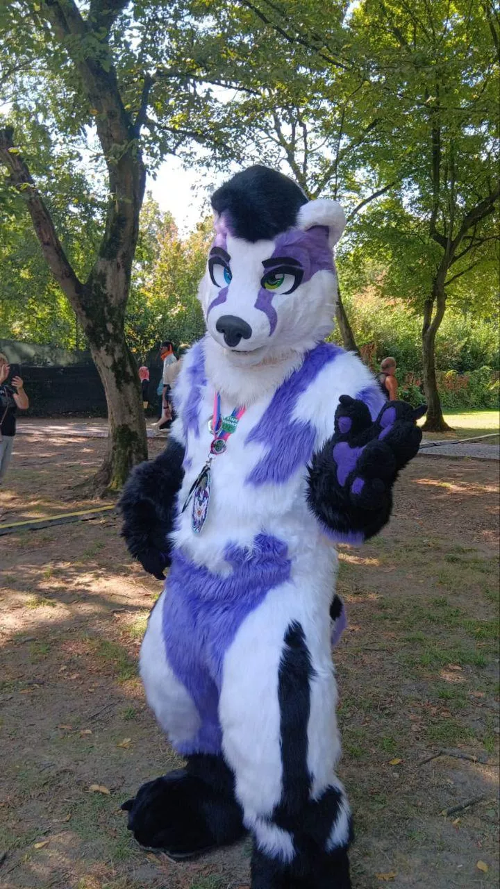 First Fursuit Friday with a fullsuit 
