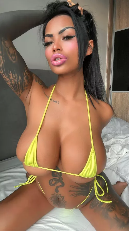 i can guarantee ill become your favourite bimbo this year 