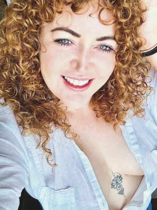 I've been told I look fiery and fun, would you agree?